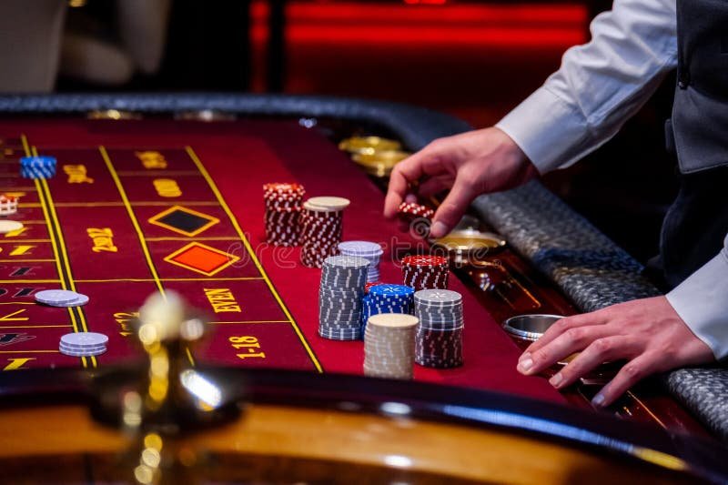 Responsible gaming note next to Sic Bo table content on ck111